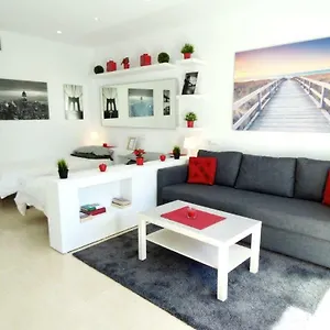 Apartment 1st Lign On The, Fuengirola